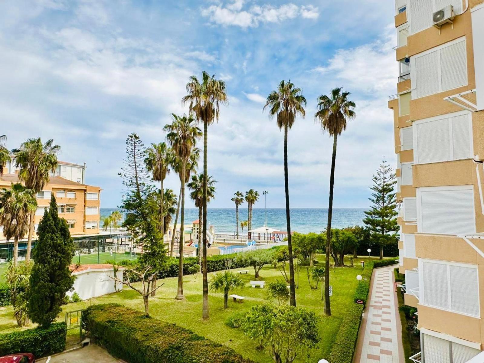 Estudio Pepa Luna Algarrobo Beach Malaga Exterior photo